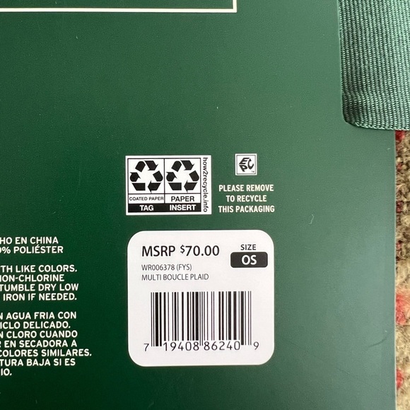 NWT Woolrich Plush Blanket Wrap - Picture 4 of 4